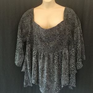 Torrid 6x cold shoulder top